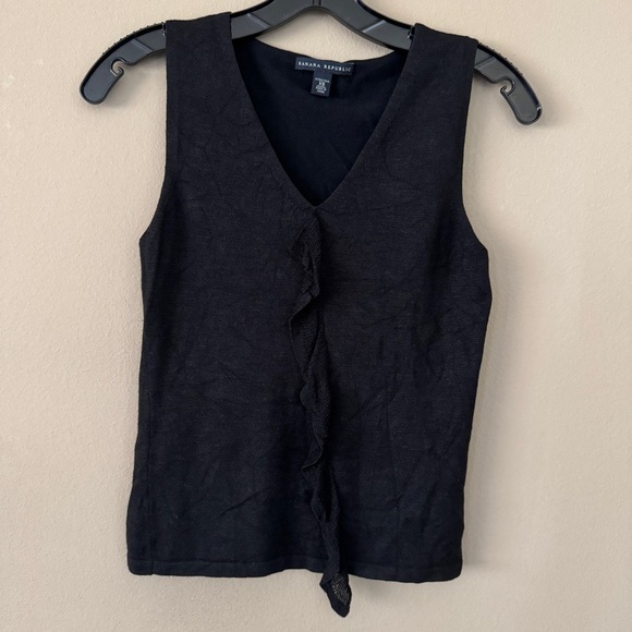 Banana Republic Silk Blend Ruffle Front Tank XS - Picture 1 of 5